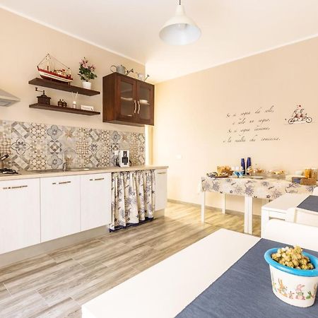 B&B Medusa Santa Flavia Buitenkant foto