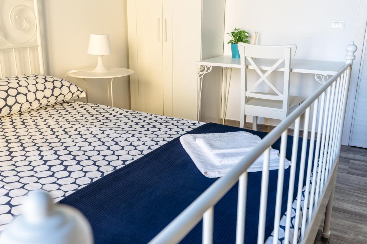 B&B Medusa Santa Flavia Buitenkant foto