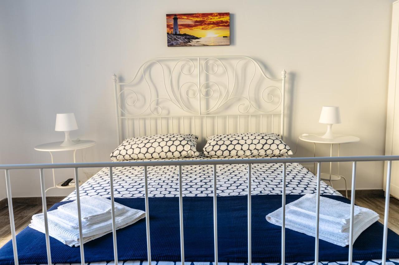B&B Medusa Santa Flavia Buitenkant foto
